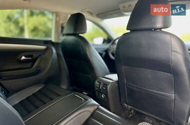 Купе Volkswagen CC / Passat CC 2011 в 