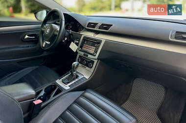 Купе Volkswagen CC / Passat CC 2011 в 