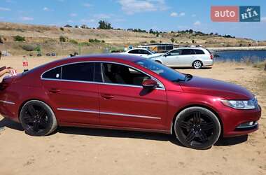 Купе Volkswagen CC / Passat CC 2013 в 