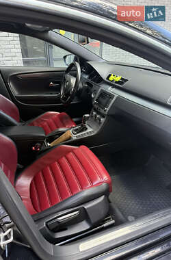 Купе Volkswagen CC / Passat CC 2012 в 