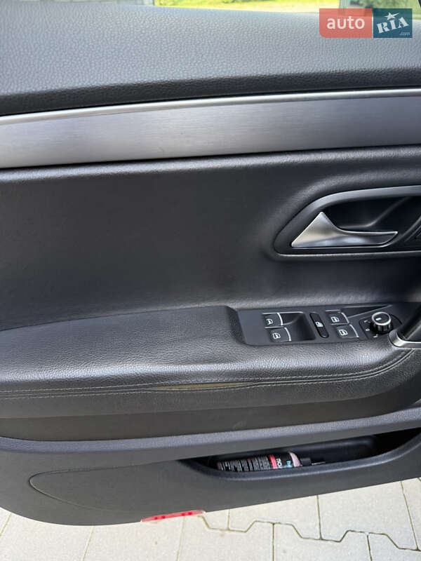 Купе Volkswagen CC / Passat CC 2012 в Хмельницком