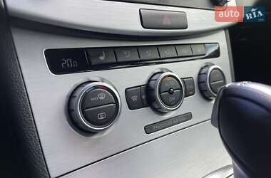 Купе Volkswagen CC / Passat CC 2013 в 