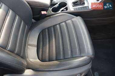 Купе Volkswagen CC / Passat CC 2011 в 