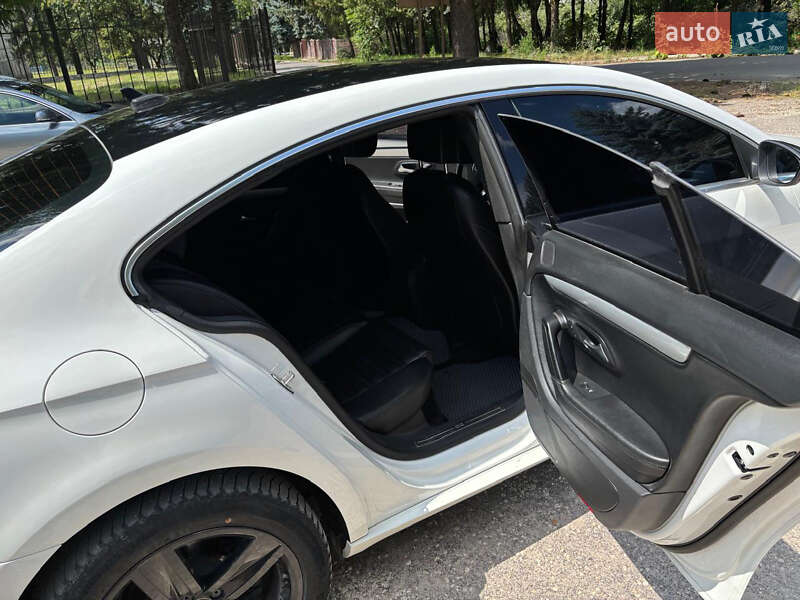 Купе Volkswagen CC / Passat CC 2013 в Шаргороді