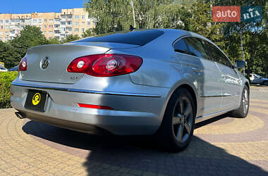 Купе Volkswagen CC / Passat CC 2011 в 