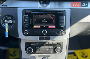 Купе Volkswagen CC / Passat CC 2011 в 