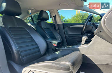Купе Volkswagen CC / Passat CC 2011 в 