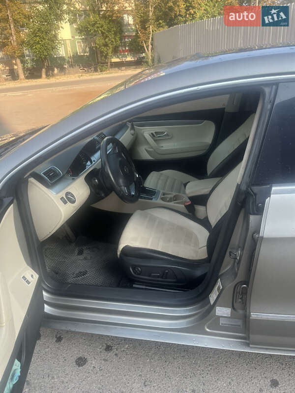 Купе Volkswagen CC / Passat CC 2010 в Кривом Роге