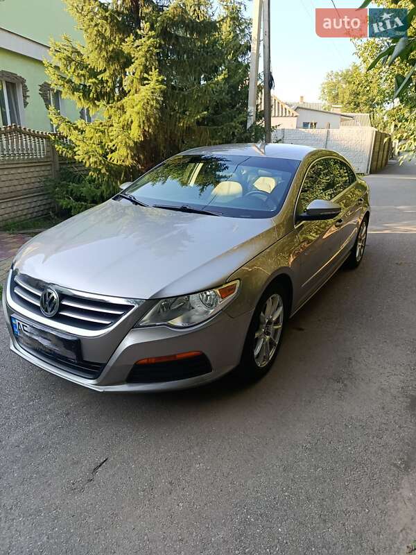 Купе Volkswagen CC / Passat CC 2011 в Дніпрі