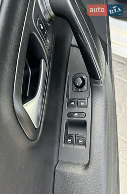 Купе Volkswagen CC / Passat CC 2013 в 