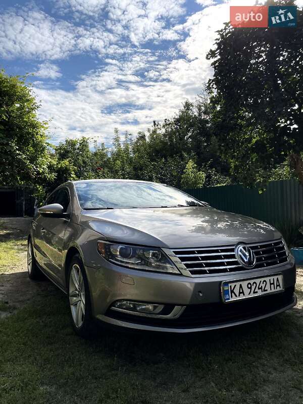 Купе Volkswagen CC / Passat CC 2014 в Києві