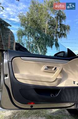 Купе Volkswagen CC / Passat CC 2014 в 