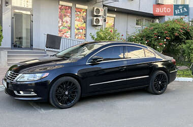 Купе Volkswagen CC / Passat CC 2015 в 