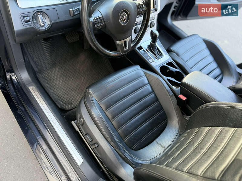 Купе Volkswagen CC / Passat CC 2015 в Києві