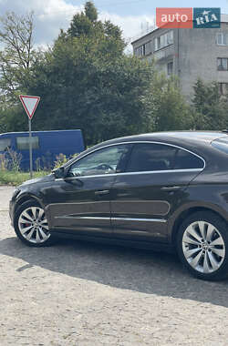 Купе Volkswagen CC / Passat CC 2012 в 
