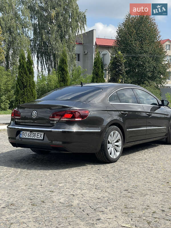 Купе Volkswagen CC / Passat CC 2012 в Тернополе