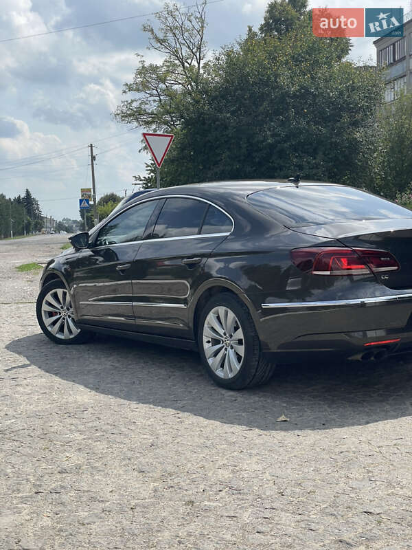 Купе Volkswagen CC / Passat CC 2012 в Тернополе