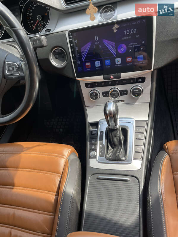 Купе Volkswagen CC / Passat CC 2012 в Тернополе