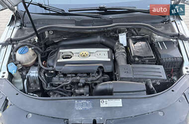 Купе Volkswagen CC / Passat CC 2010 в 