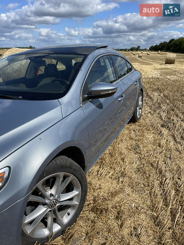Купе Volkswagen CC / Passat CC 2009 в Жовкве