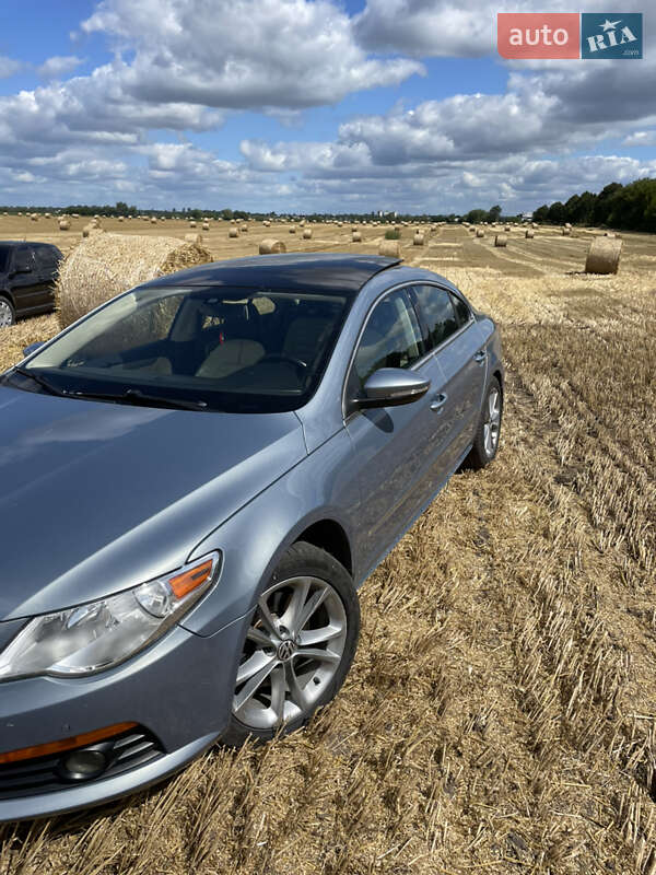 Купе Volkswagen CC / Passat CC 2009 в Жовкве