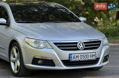 Купе Volkswagen CC / Passat CC 2011 в 