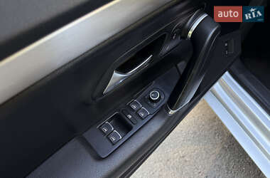 Купе Volkswagen CC / Passat CC 2011 в 