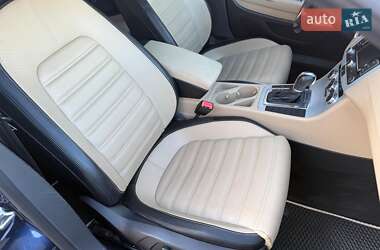 Купе Volkswagen CC / Passat CC 2013 в 