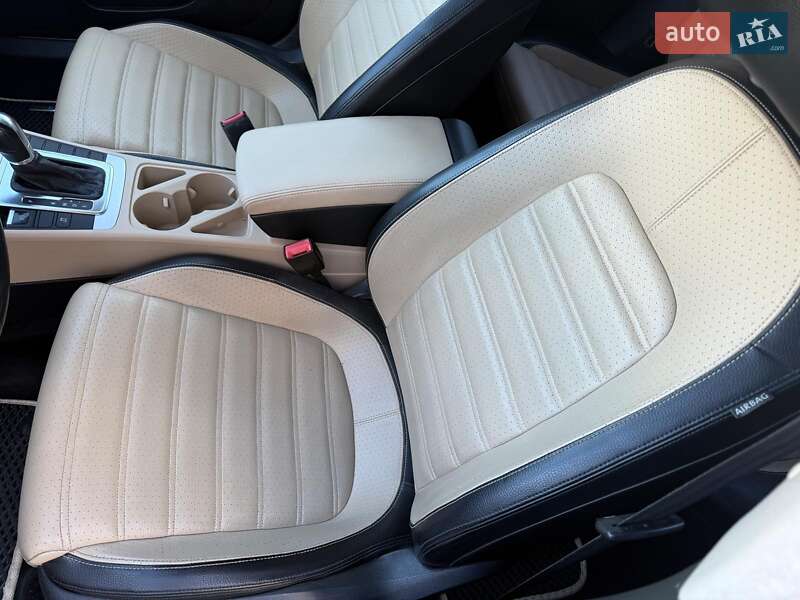 Купе Volkswagen CC / Passat CC 2013 в Одессе