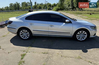 Купе Volkswagen CC / Passat CC 2011 в 