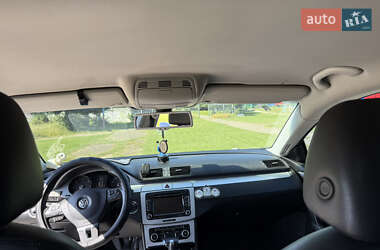 Купе Volkswagen CC / Passat CC 2011 в 