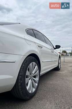 Купе Volkswagen CC / Passat CC 2011 в 