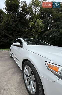 Купе Volkswagen CC / Passat CC 2011 в 