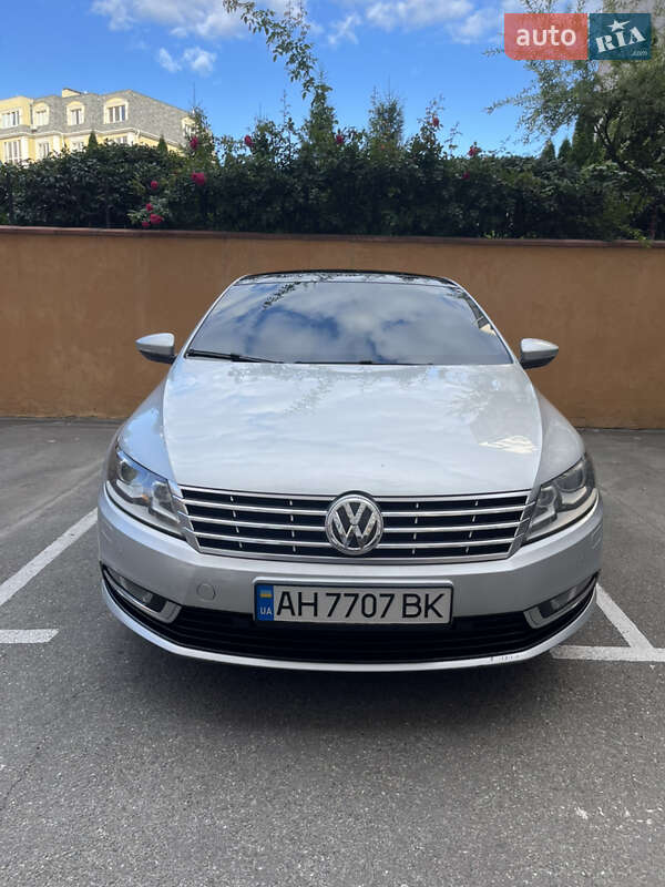 Купе Volkswagen CC / Passat CC 2012 в 