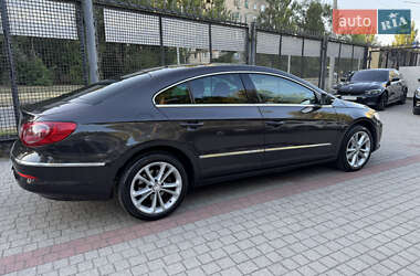 Купе Volkswagen CC / Passat CC 2010 в 