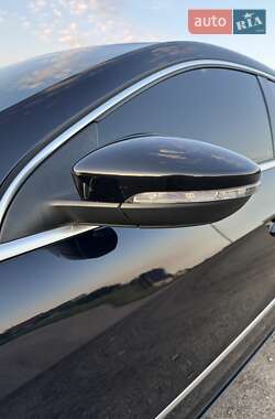 Купе Volkswagen CC / Passat CC 2011 в 