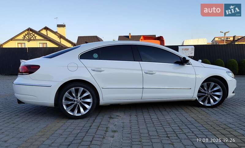 Купе Volkswagen CC / Passat CC 2013 в Львове