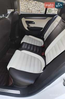 Купе Volkswagen CC / Passat CC 2013 в 