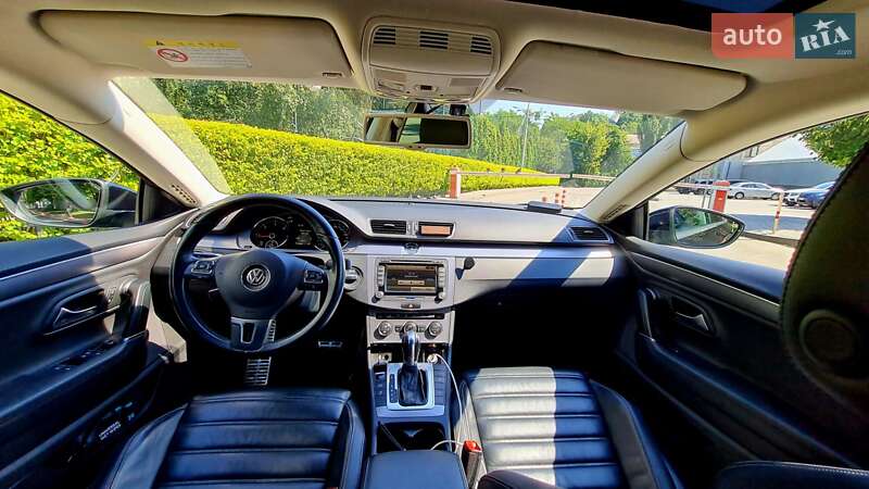 Купе Volkswagen CC / Passat CC 2015 в Киеве