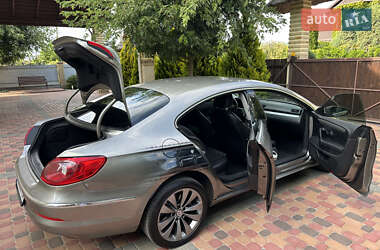 Купе Volkswagen CC / Passat CC 2009 в 