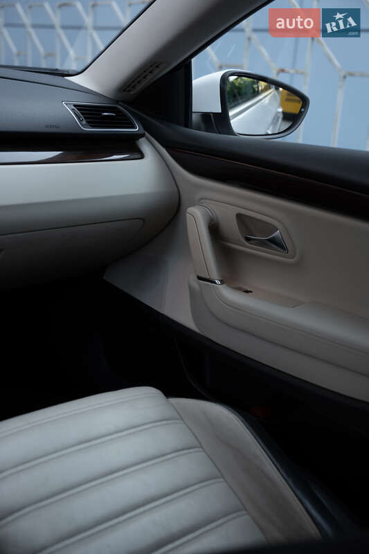 Седан Volkswagen CC / Passat CC 2011 в Одесі фото 12 Седан Volkswagen CC / Passat CC 2011 в Одесі