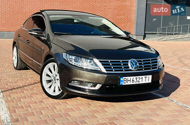 Купе Volkswagen CC / Passat CC 2012 в 