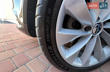 Купе Volkswagen CC / Passat CC 2012 в 