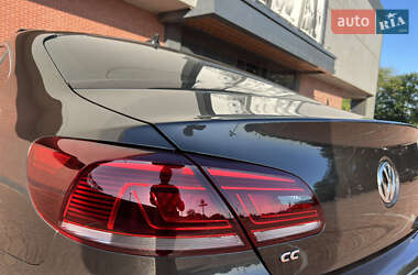 Купе Volkswagen CC / Passat CC 2012 в 
