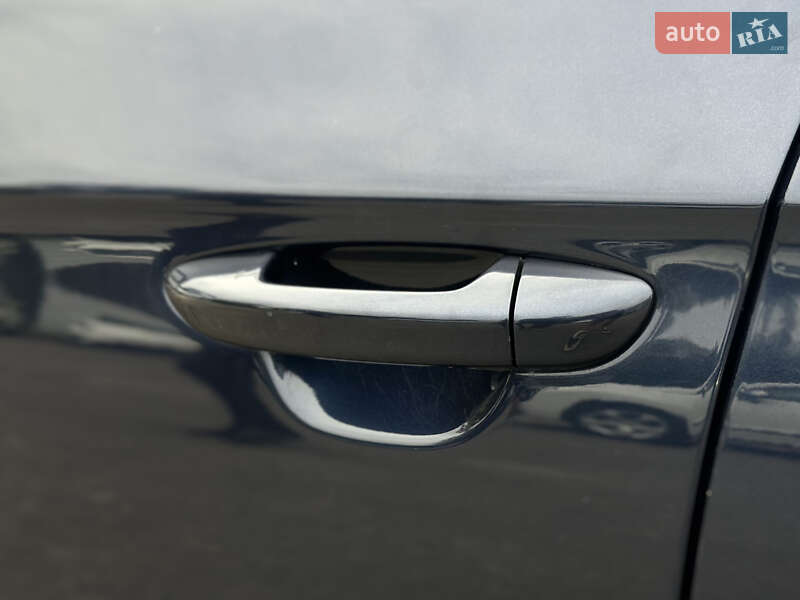 Купе Volkswagen CC / Passat CC 2012 в Шептицькому