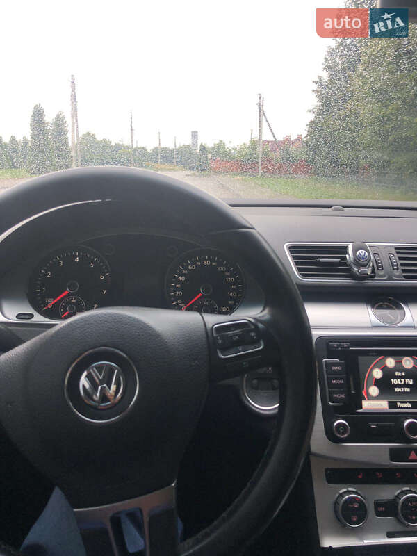 Купе Volkswagen CC / Passat CC 2012 в Львове
