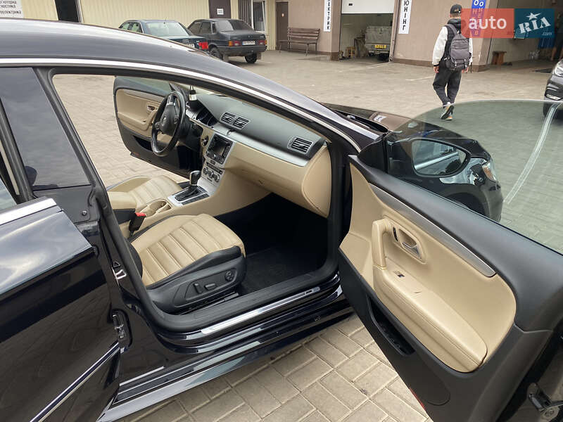 Купе Volkswagen CC / Passat CC 2013 в Харкові