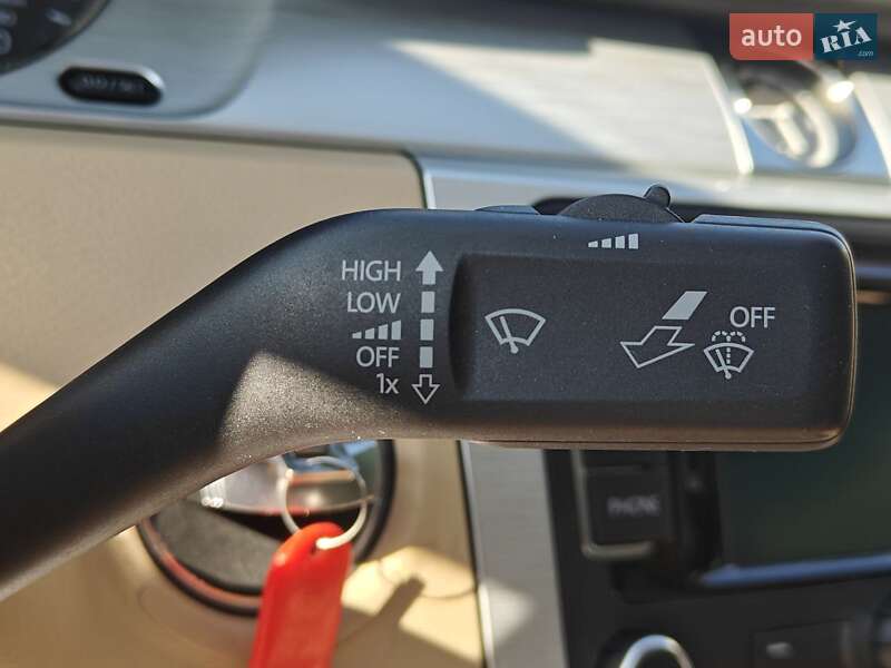 Купе Volkswagen CC / Passat CC 2013 в Львове