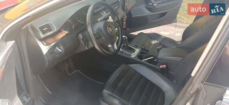 Купе Volkswagen CC / Passat CC 2011 в Кропивницком