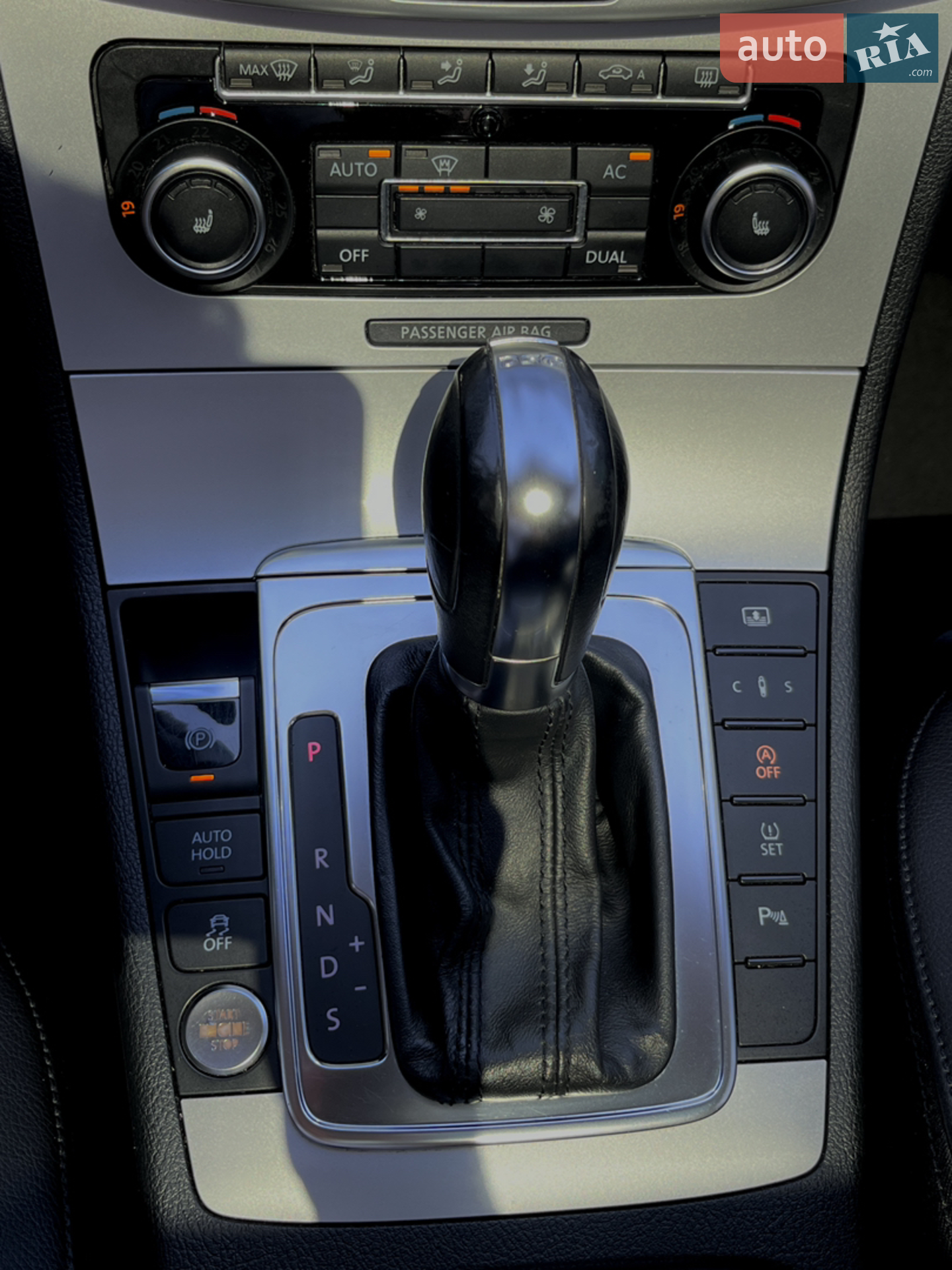 2011 Volkswagen Passat CC - мініатюра 24